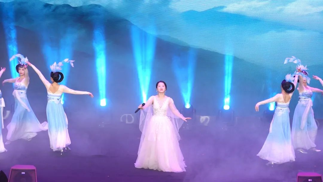 《潮起東方,鄞響未來》——音王沉浸式音響科技助力全球鄞州人共享數字云春晚 《潮起東方,鄞響未來》——音王沉浸式音響科技助力全球鄞州人共享數字云春晚