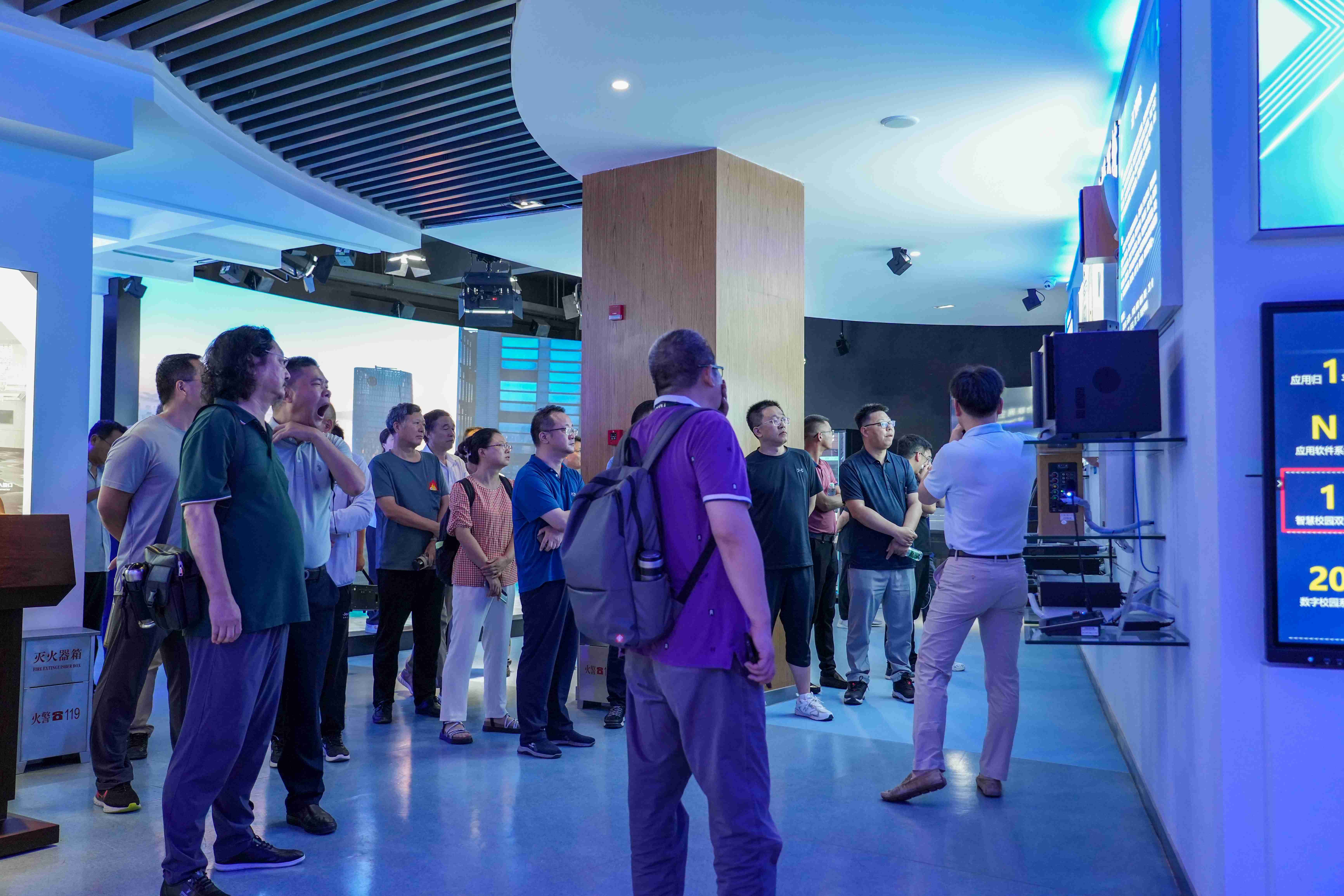 2024年蘇中建筑電氣及智能化技術(shù)交流會(huì)在音王盛大召開 2024年蘇中建筑電氣及智能化技術(shù)交流會(huì)在音王盛大召開