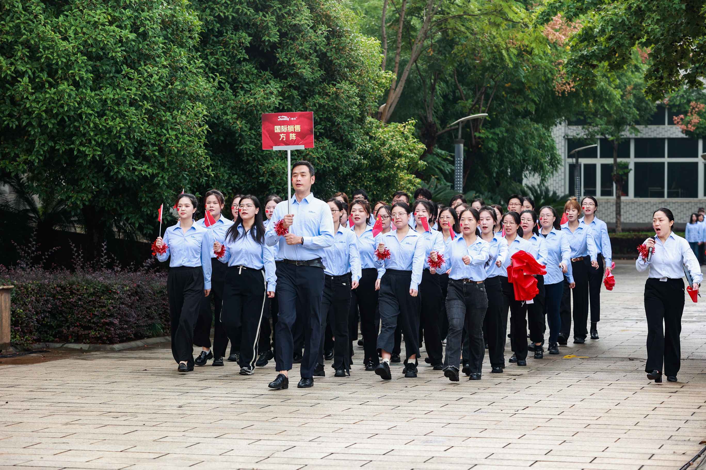 音王集團(tuán)共慶華誕:七十五載輝煌交響,家國(guó)情懷共鑄時(shí)代華章 音王集團(tuán)共慶華誕:七十五載輝煌交響,家國(guó)情懷共鑄時(shí)代華章