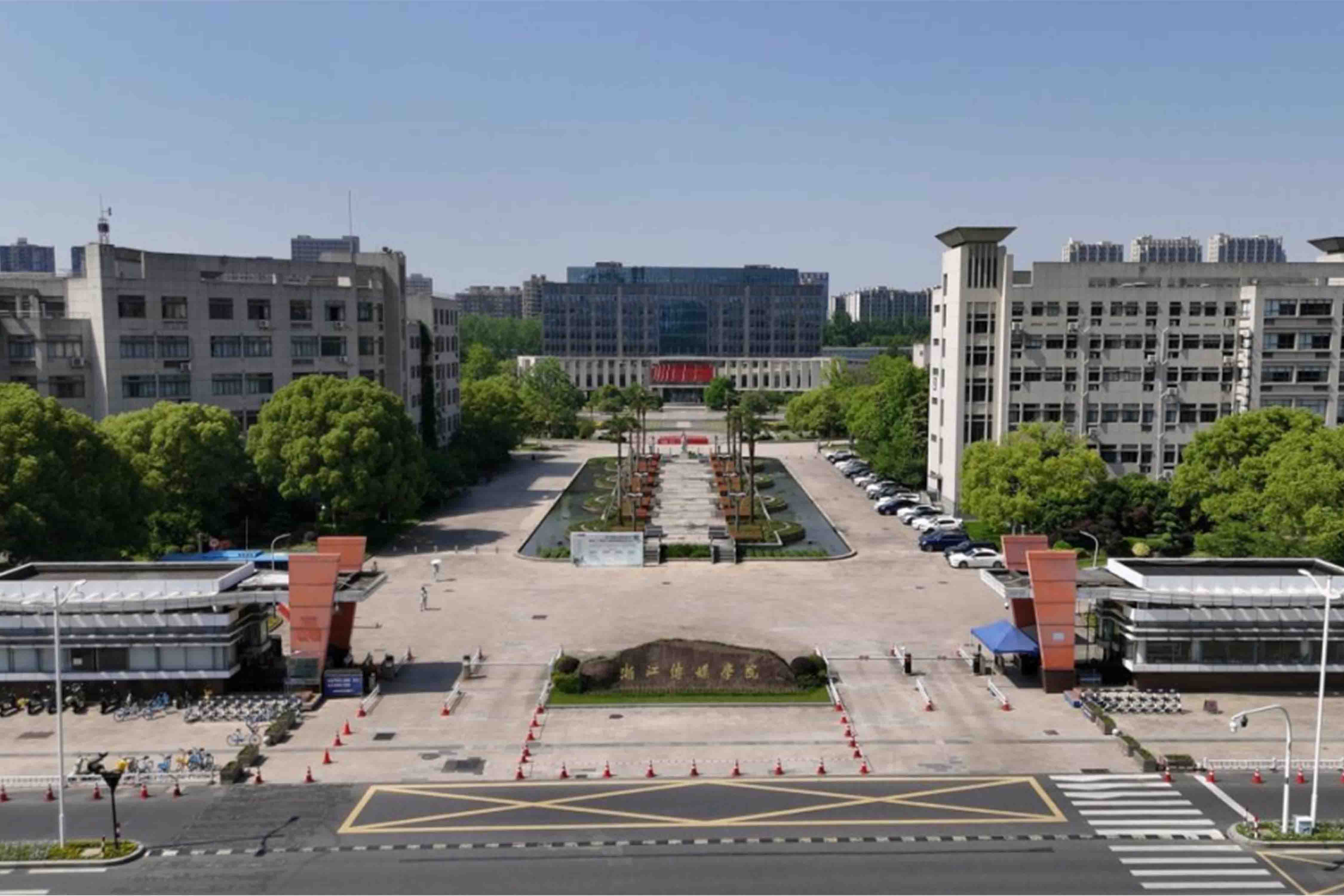 教室擴聲進入智能紀元 | 音王AI自適應(yīng)拾音擴聲系統(tǒng)落戶浙傳·效能倍增！